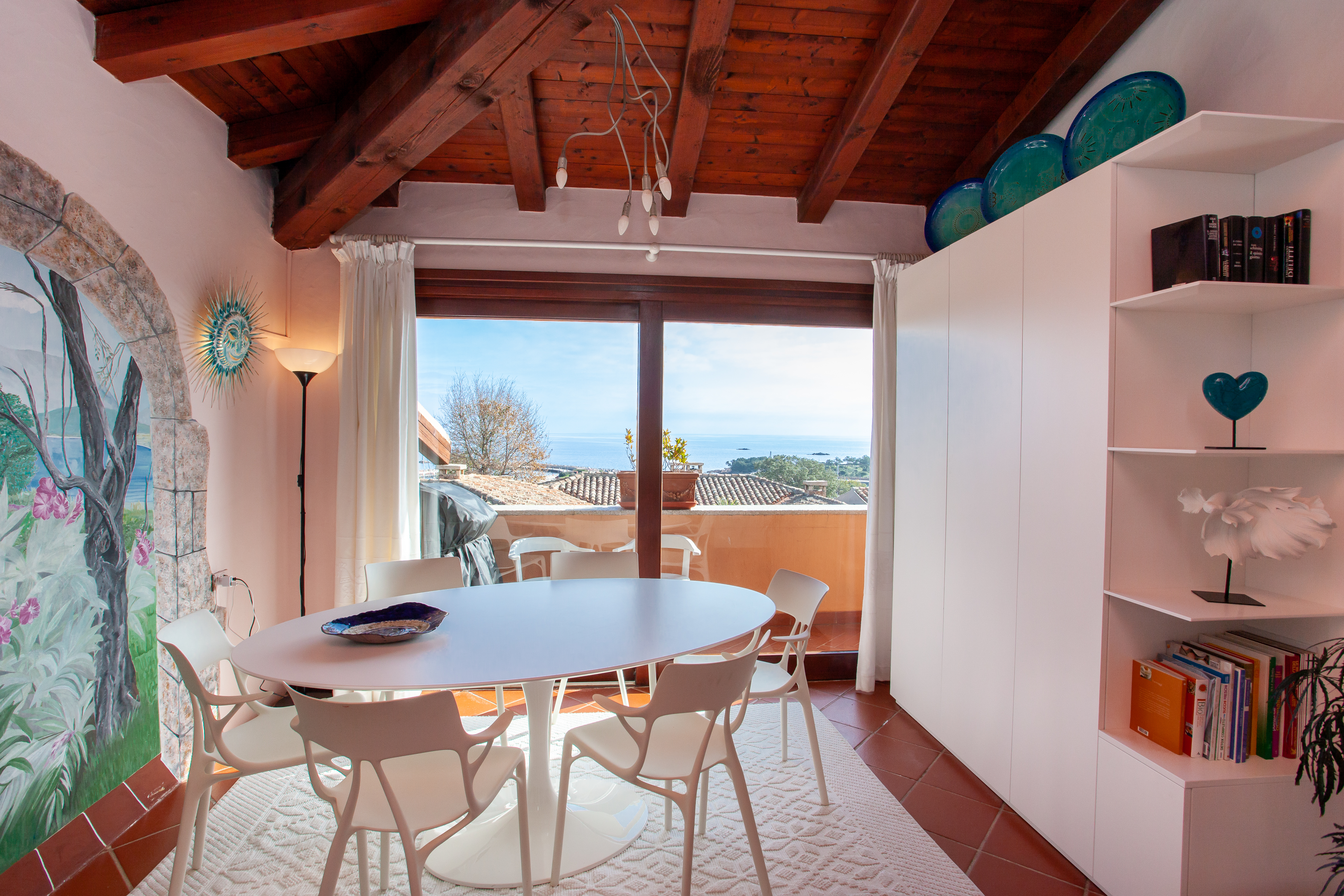 Sala da pranzo con vista