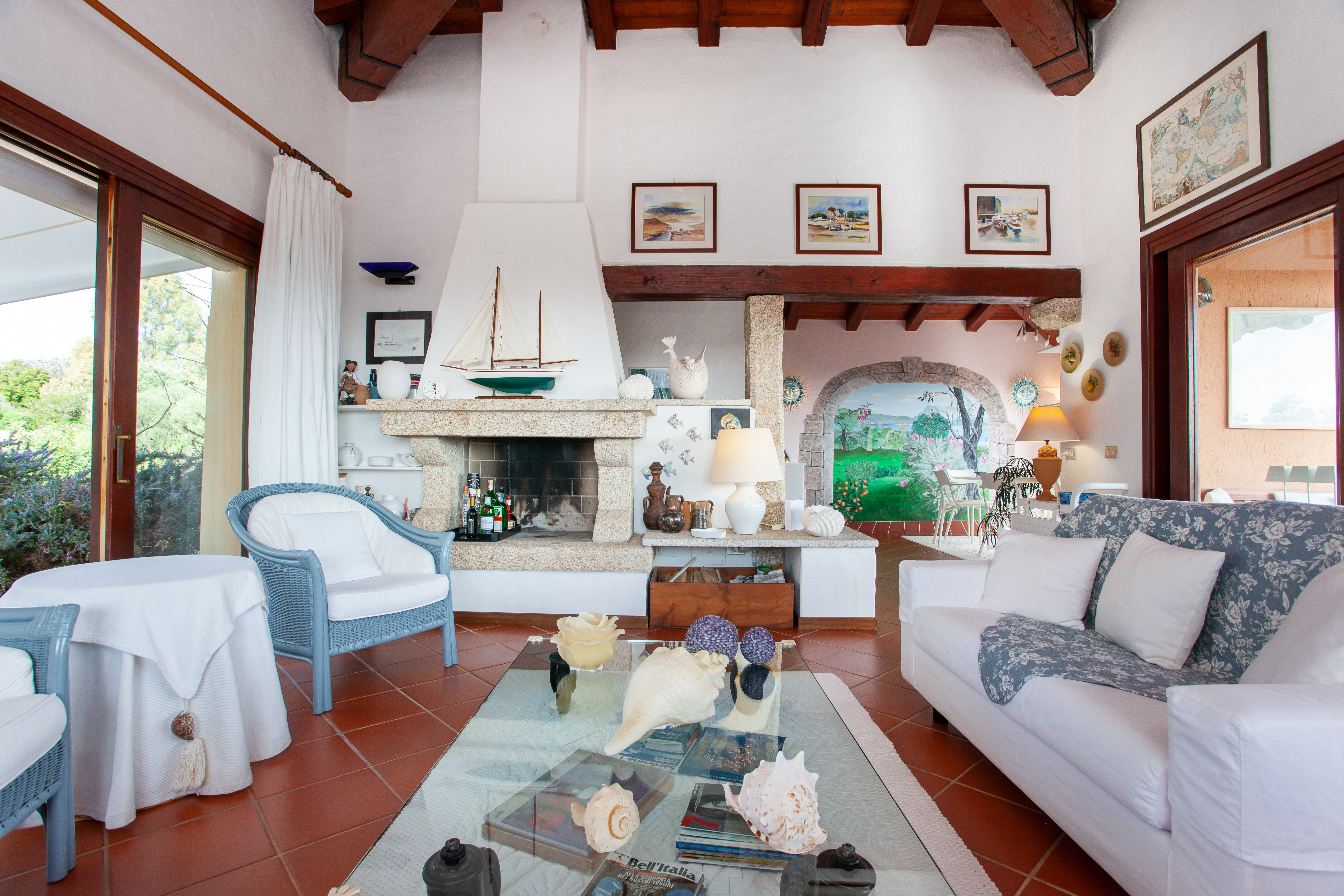Area living verso giardino